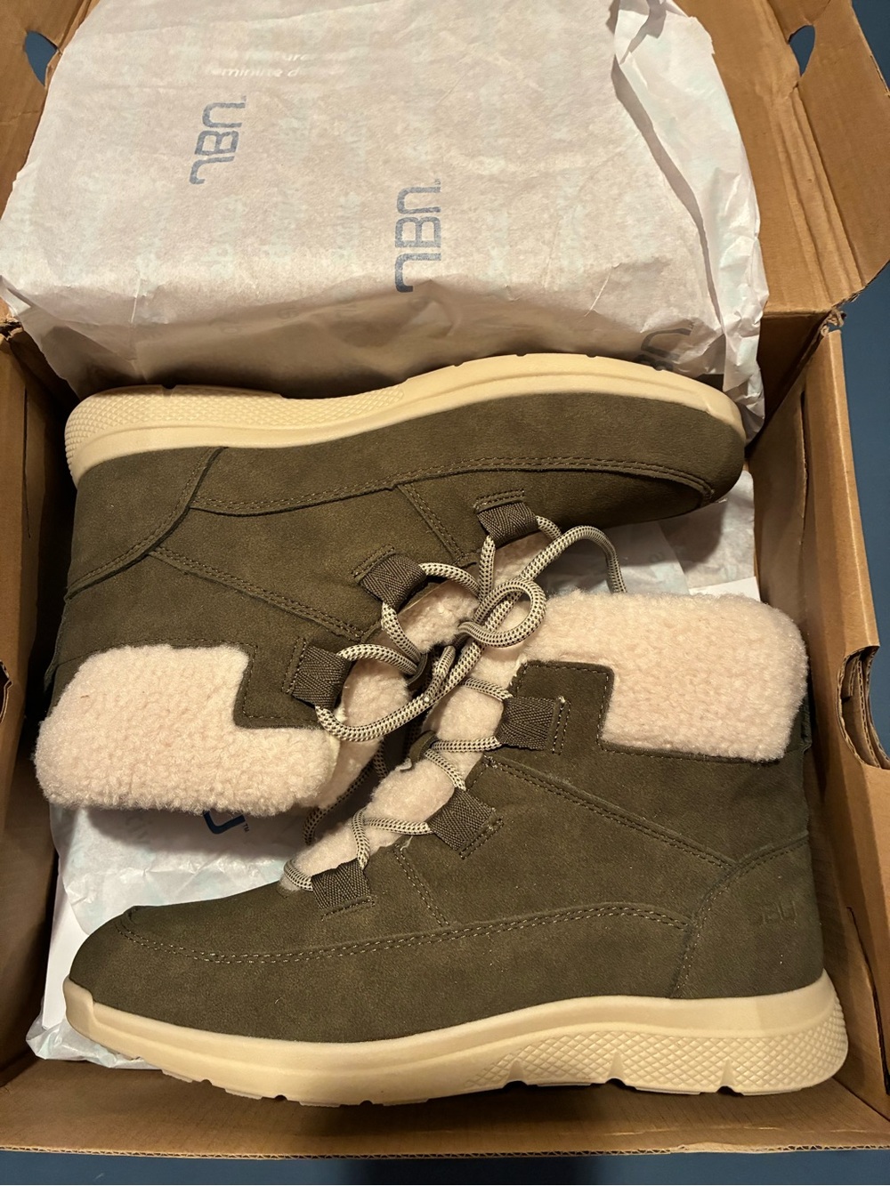 JBU Olive Suede Winter Ankle Boots with Cream Shearling Cuff 9 M NIB